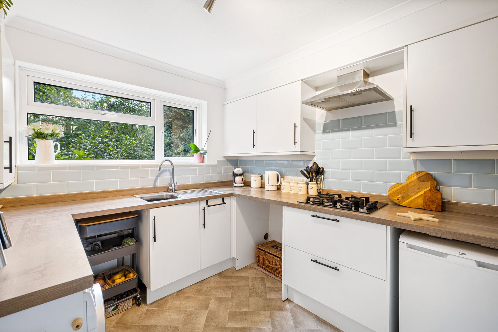 Terraced House for sale in Haywards Heath, Beech Hill, Haywards Heath, West Sussex, RH16 3RX