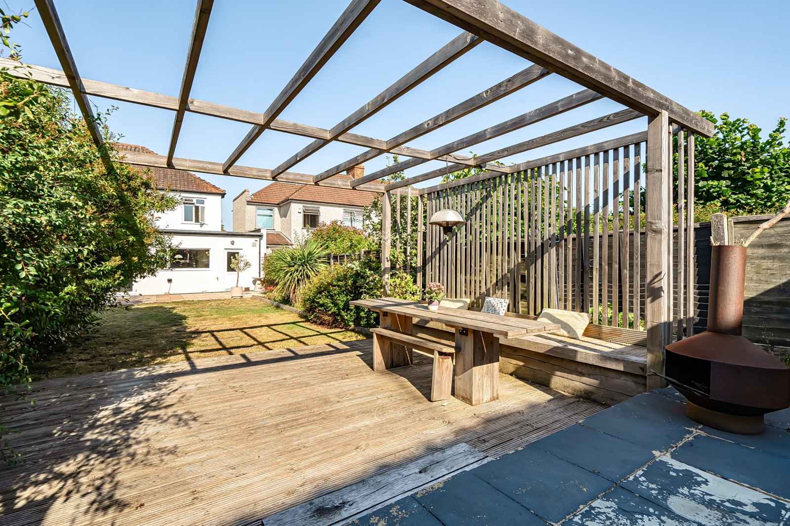 Semi Detached House in Welling