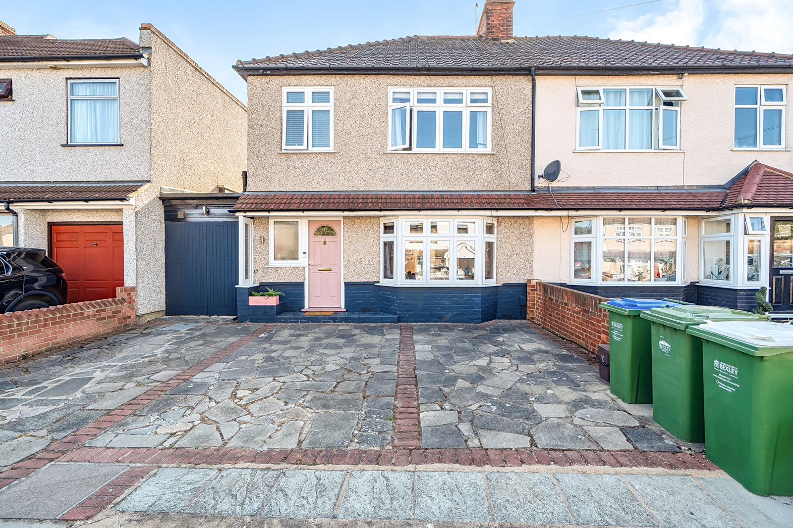 Semi Detached House in Welling