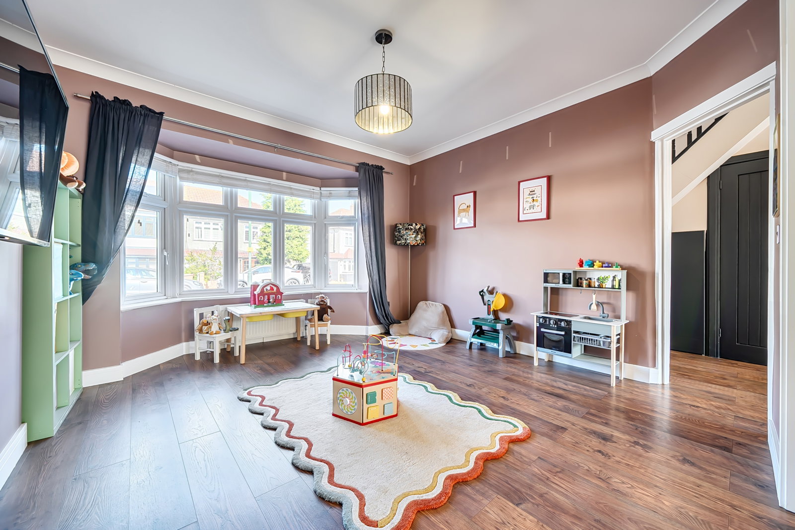 Semi Detached House in Welling