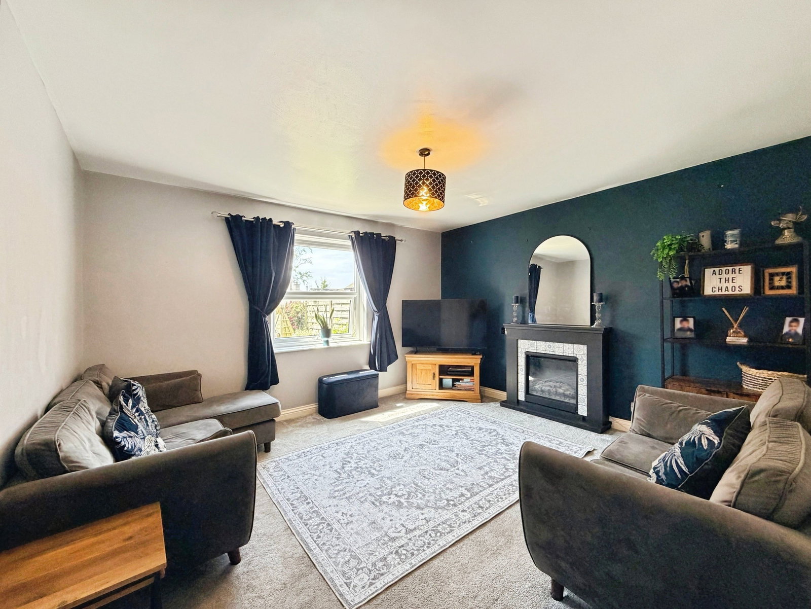 Semi Detached House in Brampton