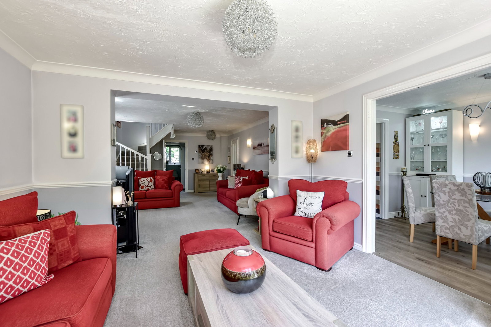 Semi Detached House in Abbots Langley