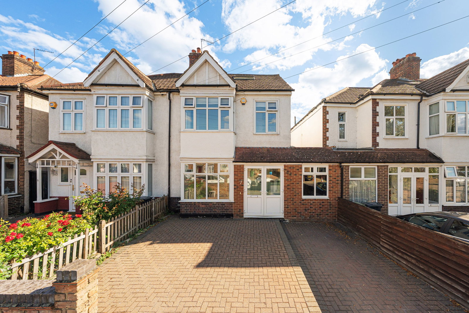 Semi Detached House for sale in London, Linchmere Road, London, SE12