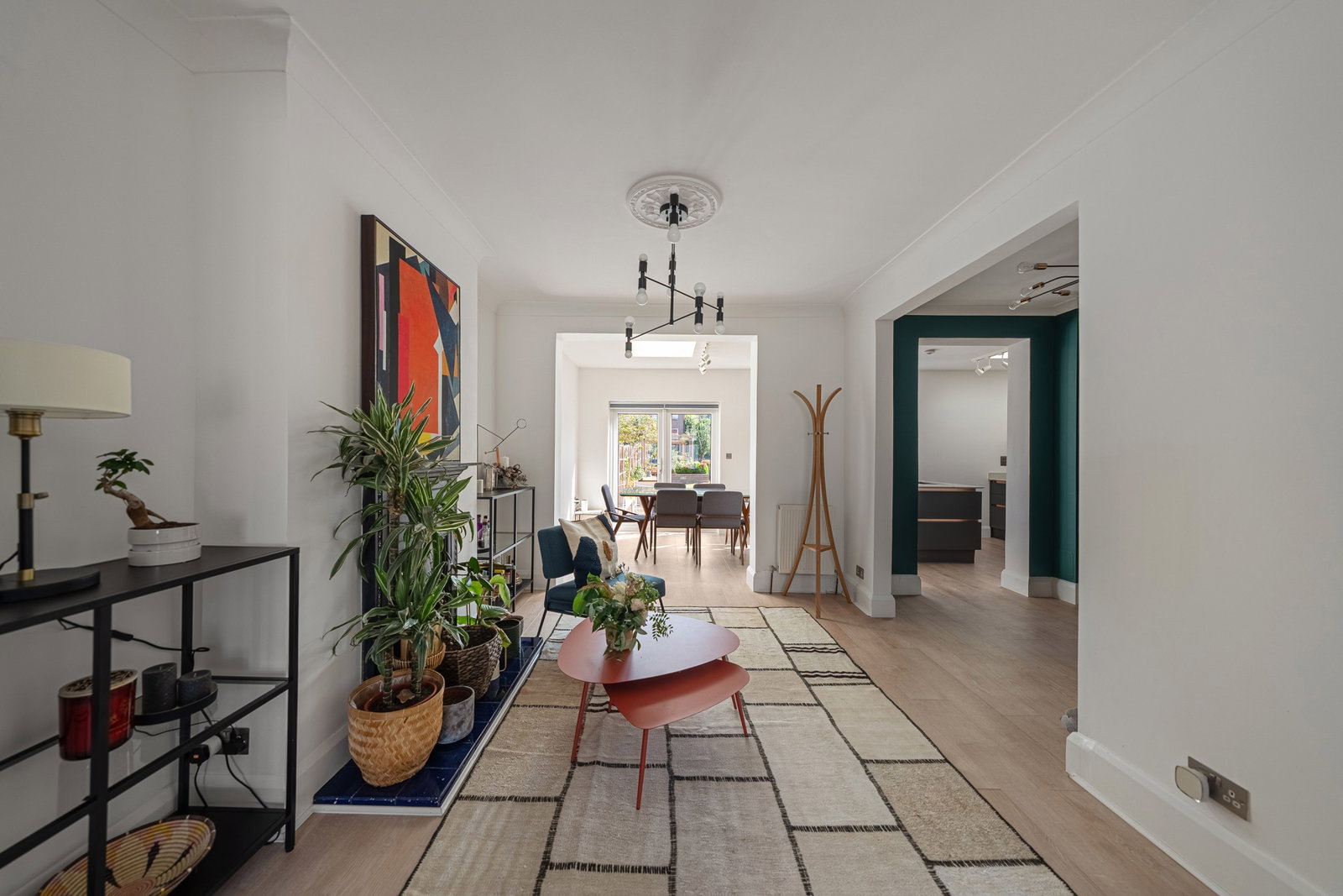 Semi Detached House for sale in London, Linchmere Road, London, SE12