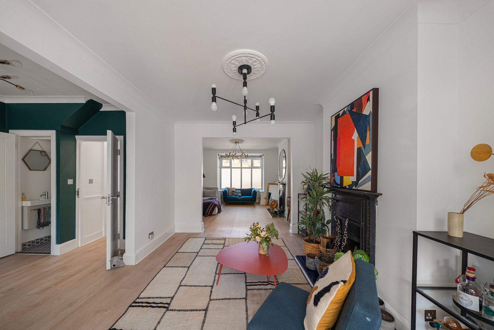 Semi Detached House for sale in London, Linchmere Road, London, SE12