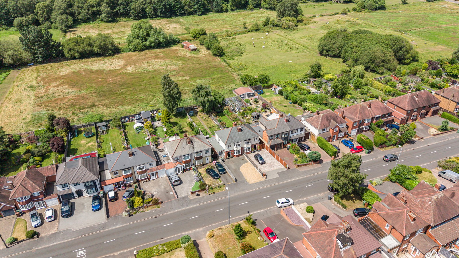 Semi Detached House in Walsall