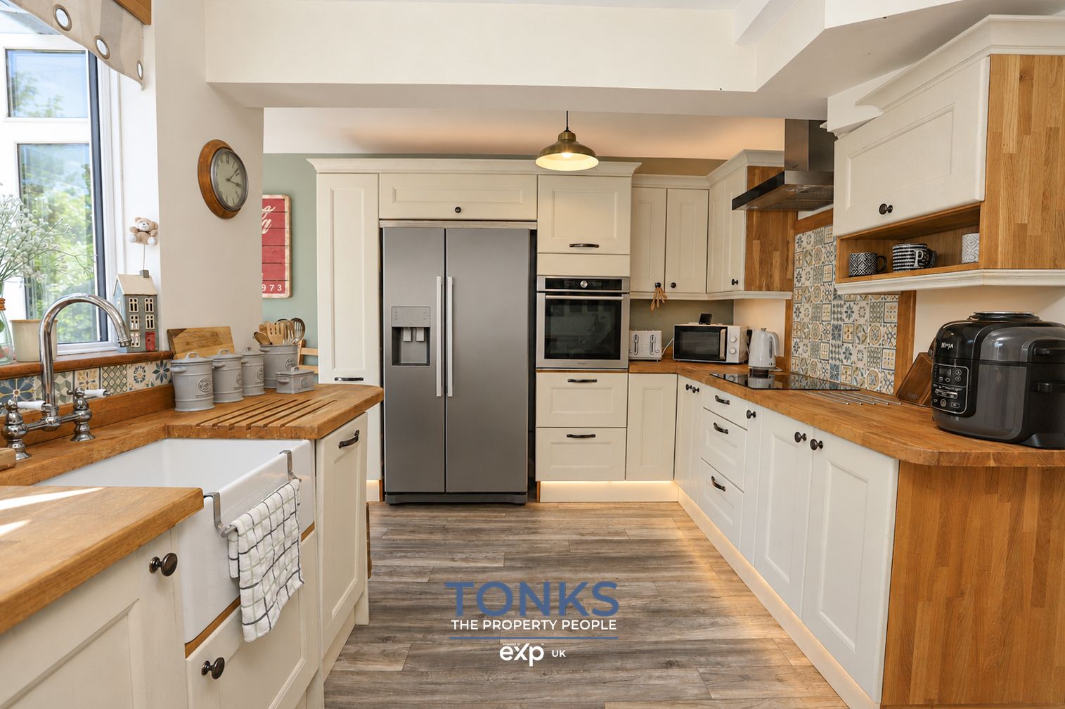 Semi Detached House in Oldbury