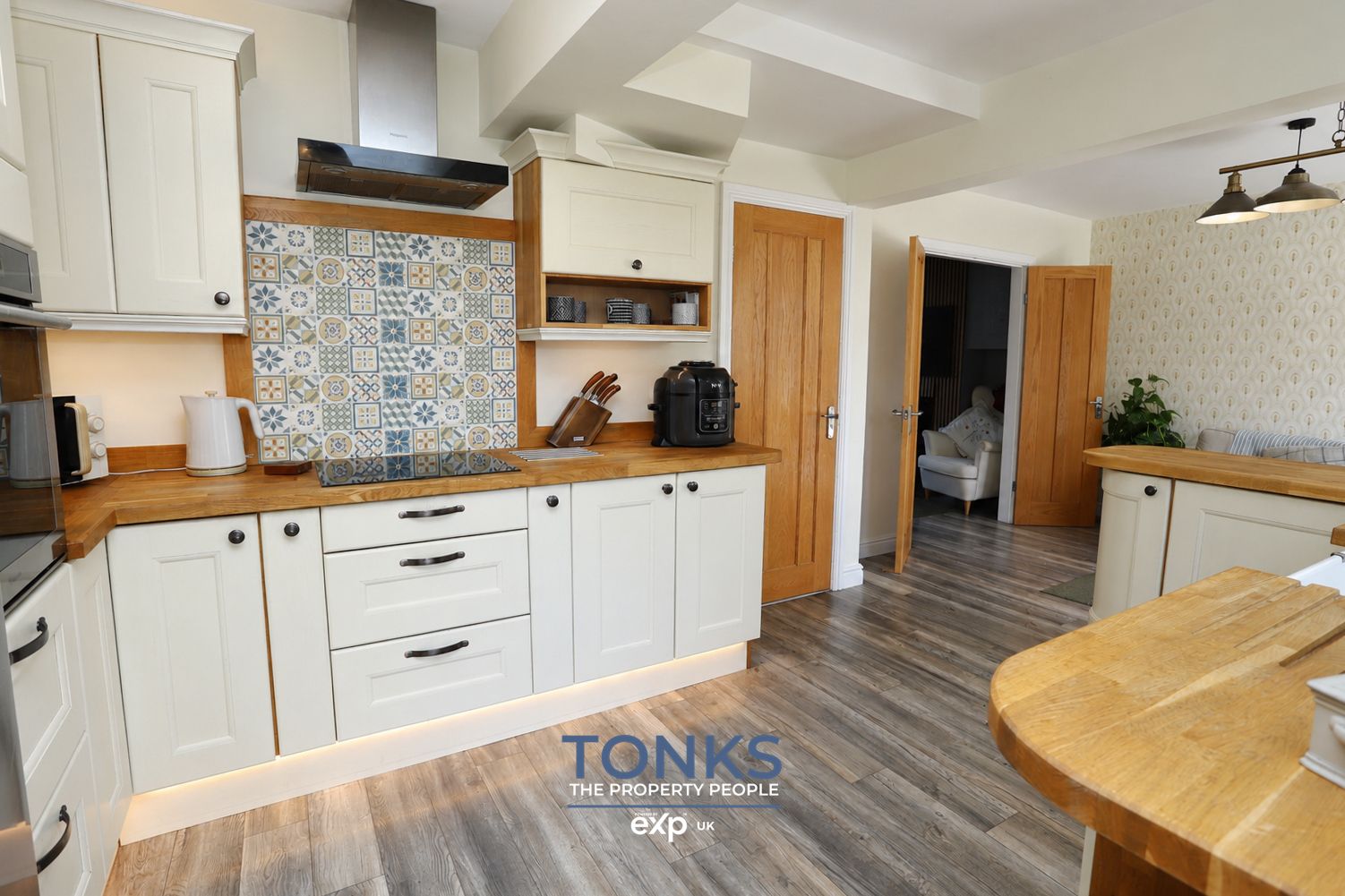 Semi Detached House in Oldbury