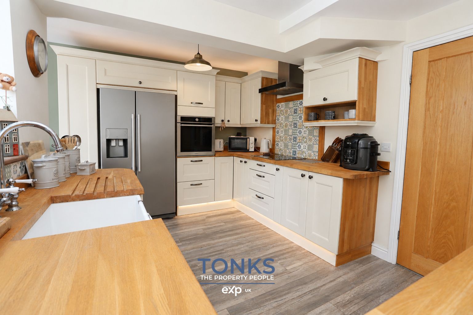 Semi Detached House in Oldbury