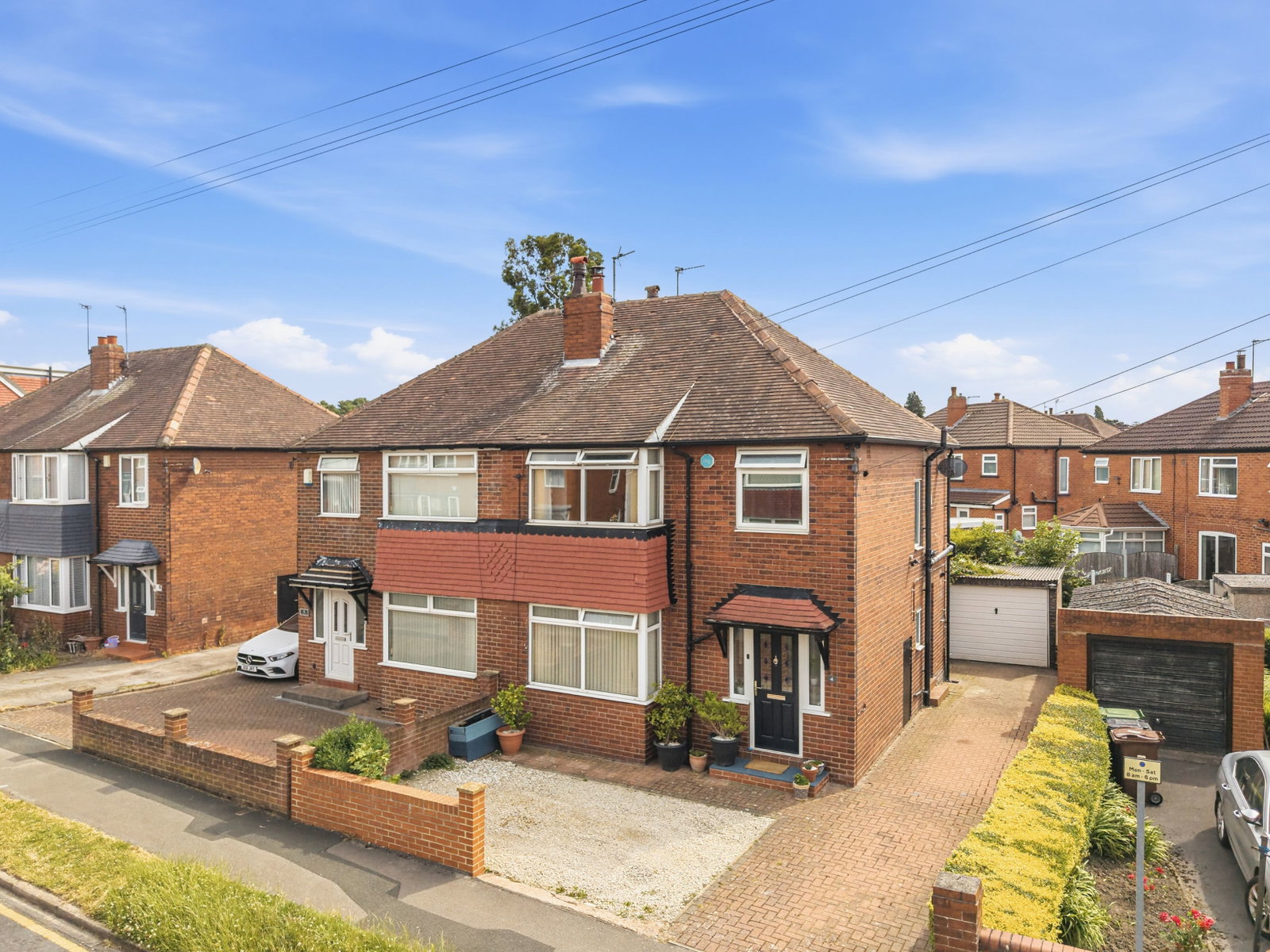 Semi Detached House in Leeds