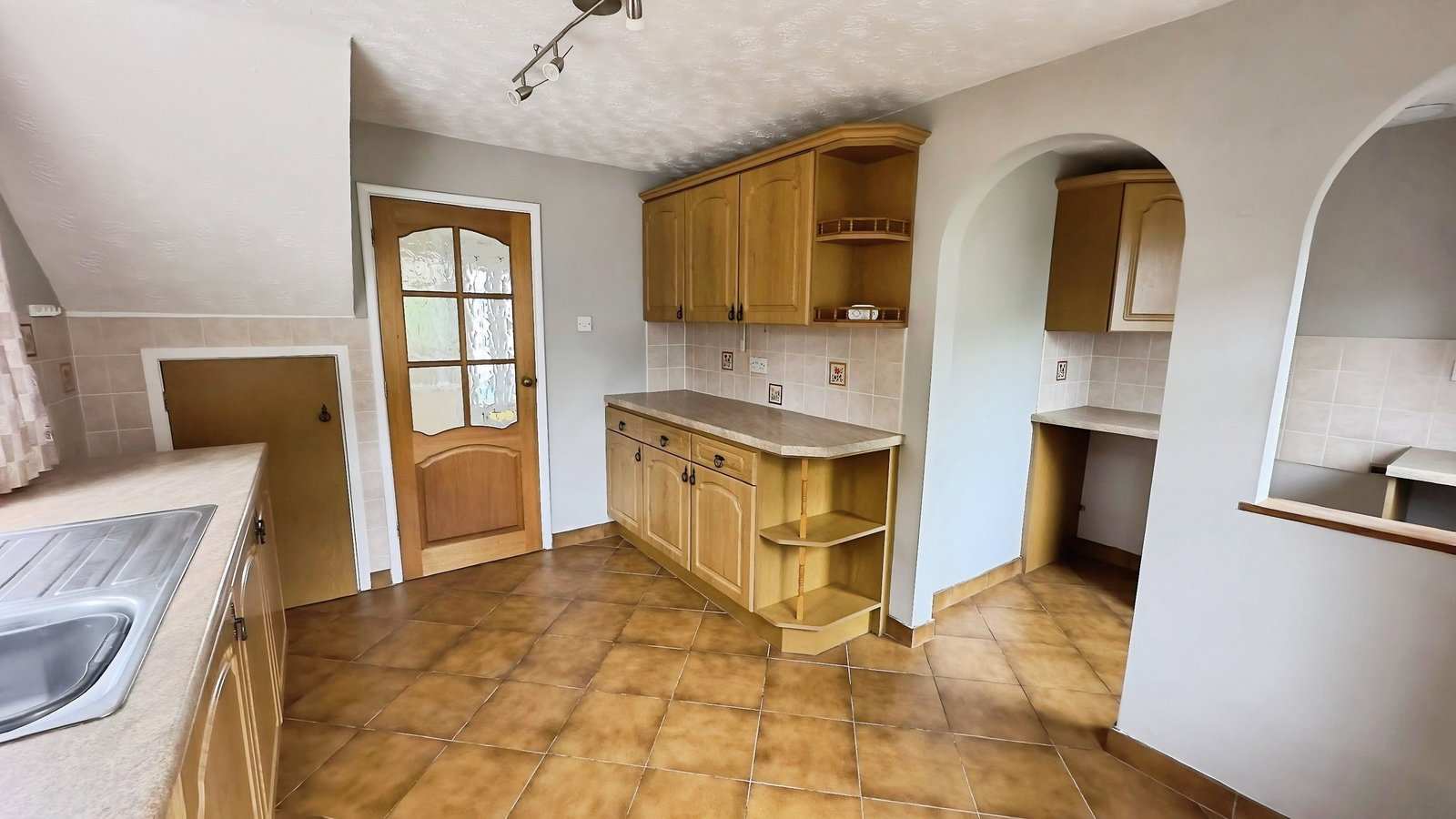 Semi Detached House for sale in Ilkeston, Glendon Road, Ilkeston, DE7 4GQ