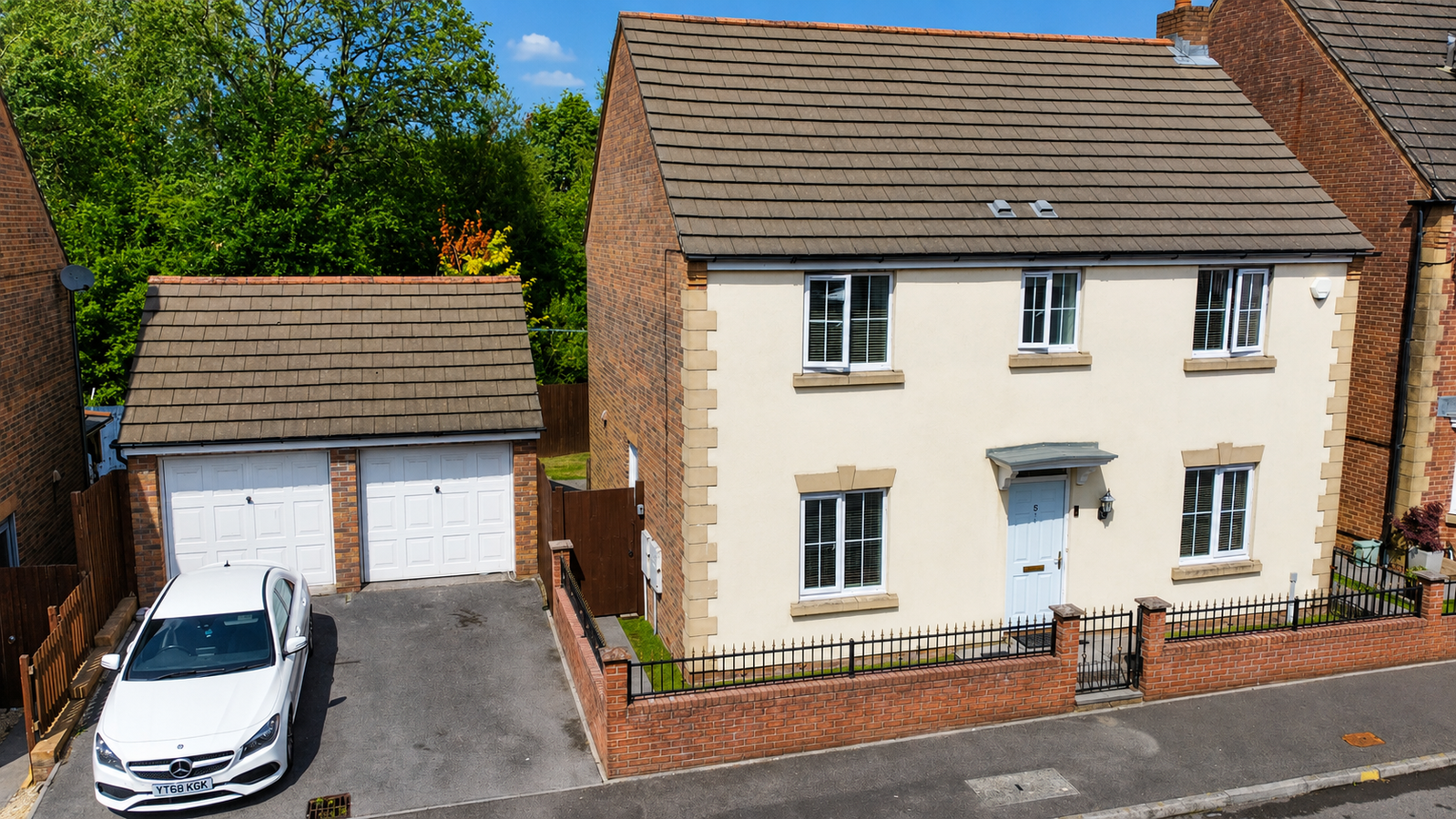 Detached House in Swansea