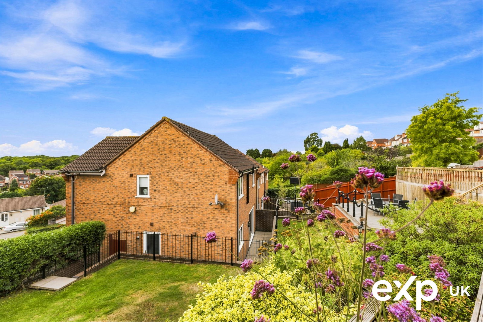 Detached House for sale in Nottingham, Poplar Close, Carlton, Nottingham, NG4 1HF