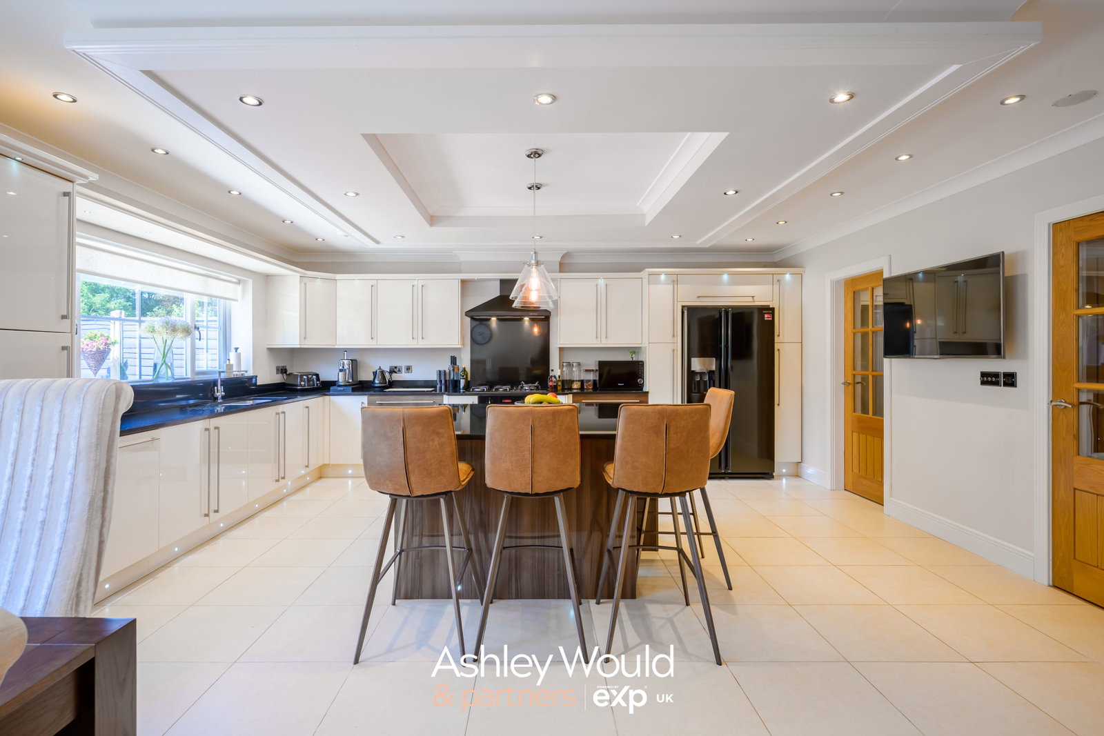 Semi Detached House for sale in Oldbury, Moat Road, Oldbury, B68 8EF