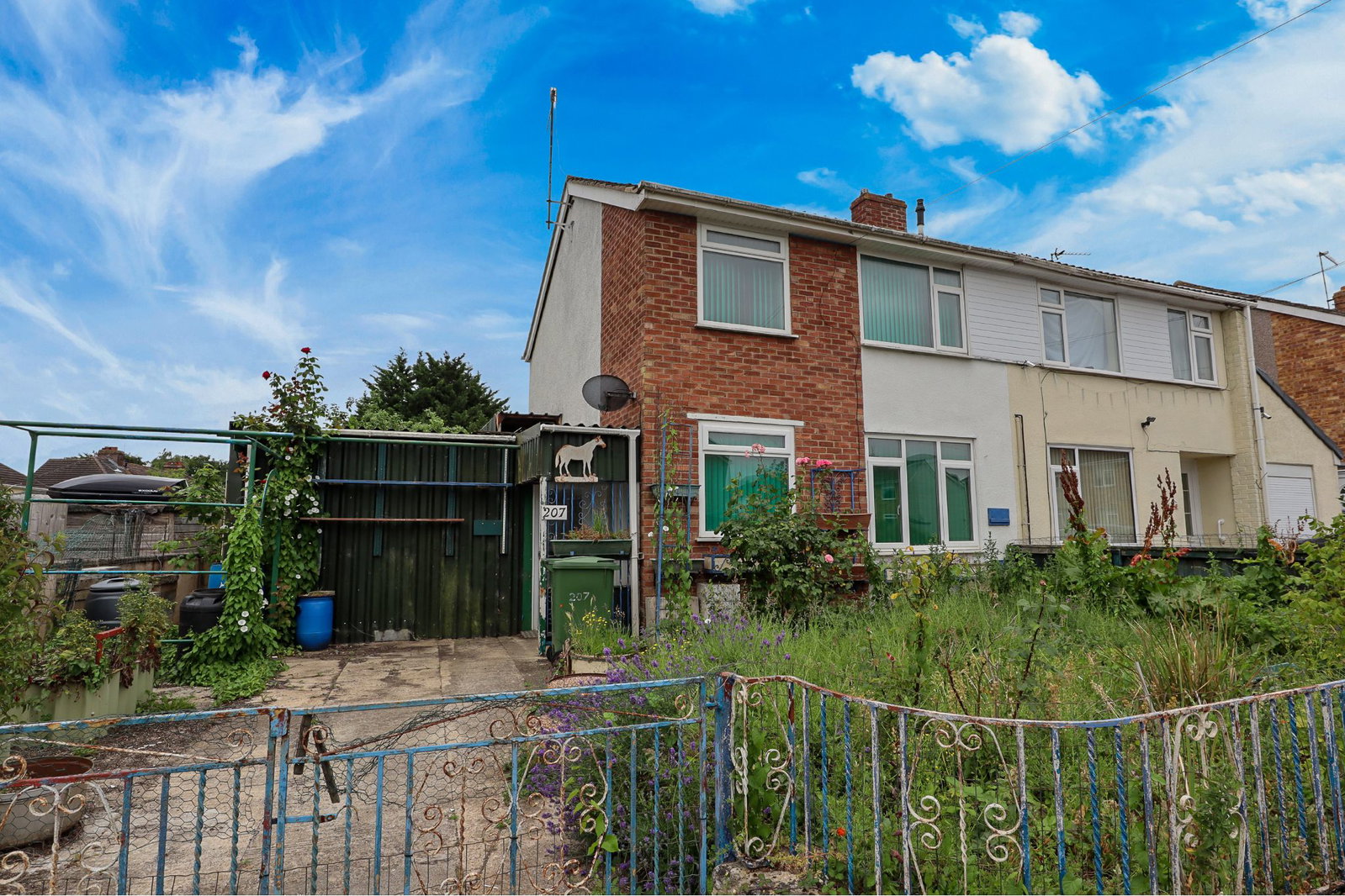 Semi Detached House in Calne