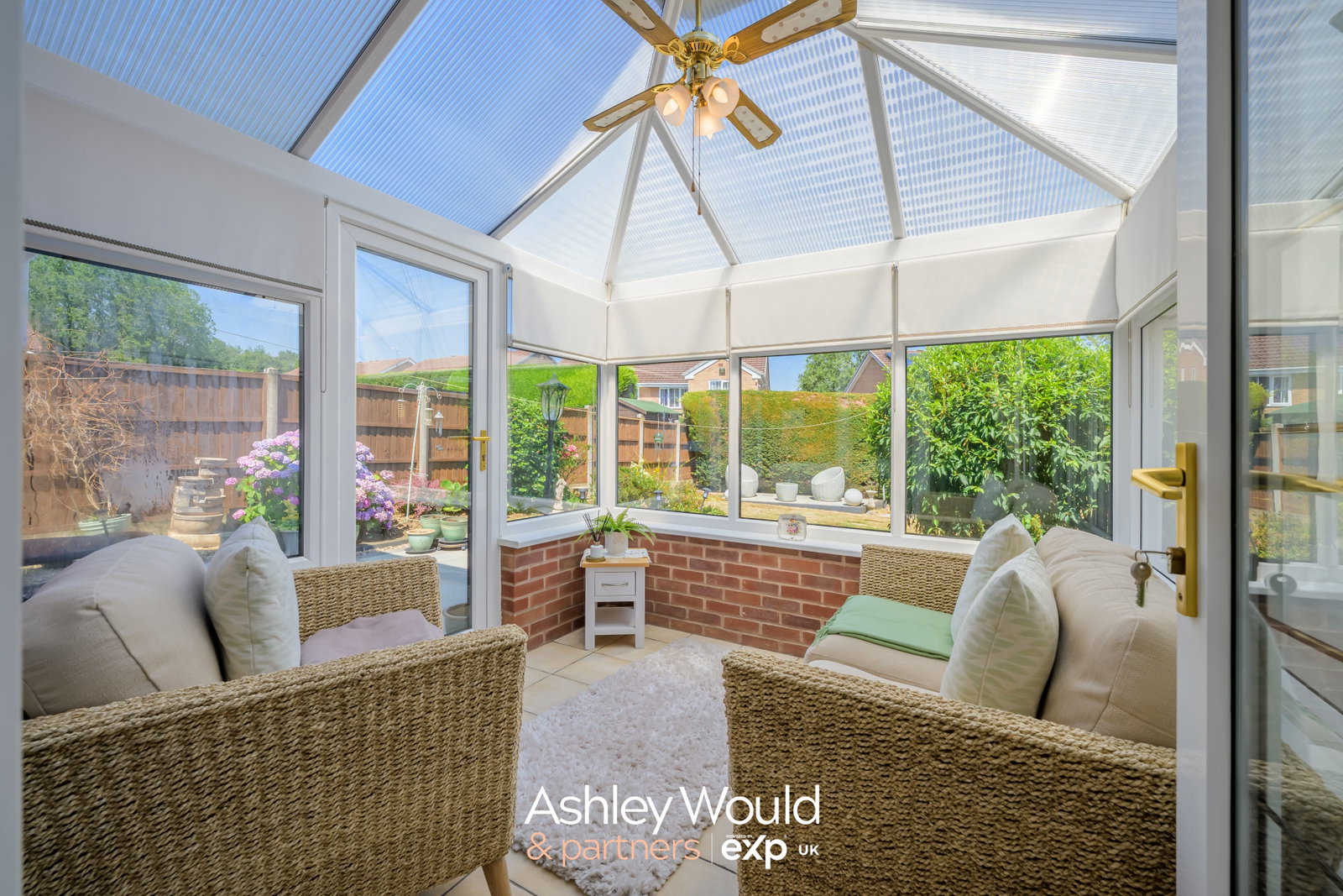 Semi Detached House for sale in Halesowen, Stanmore Grove, Halesowen, B62 0HG