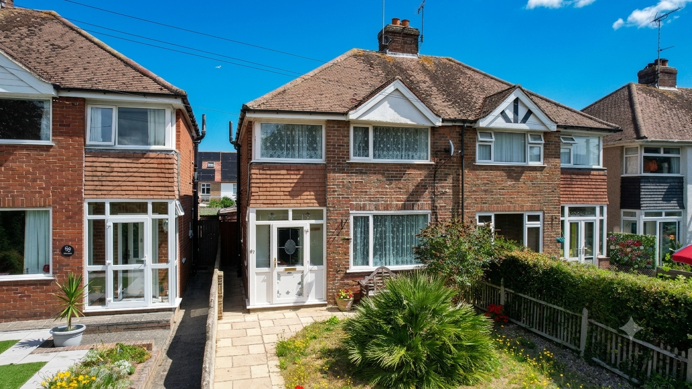 Semi Detached House in Broadstairs