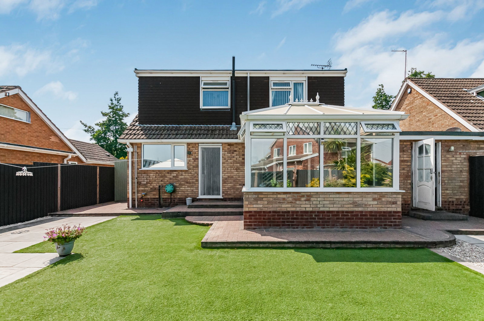 Link Detached House in Cottingham