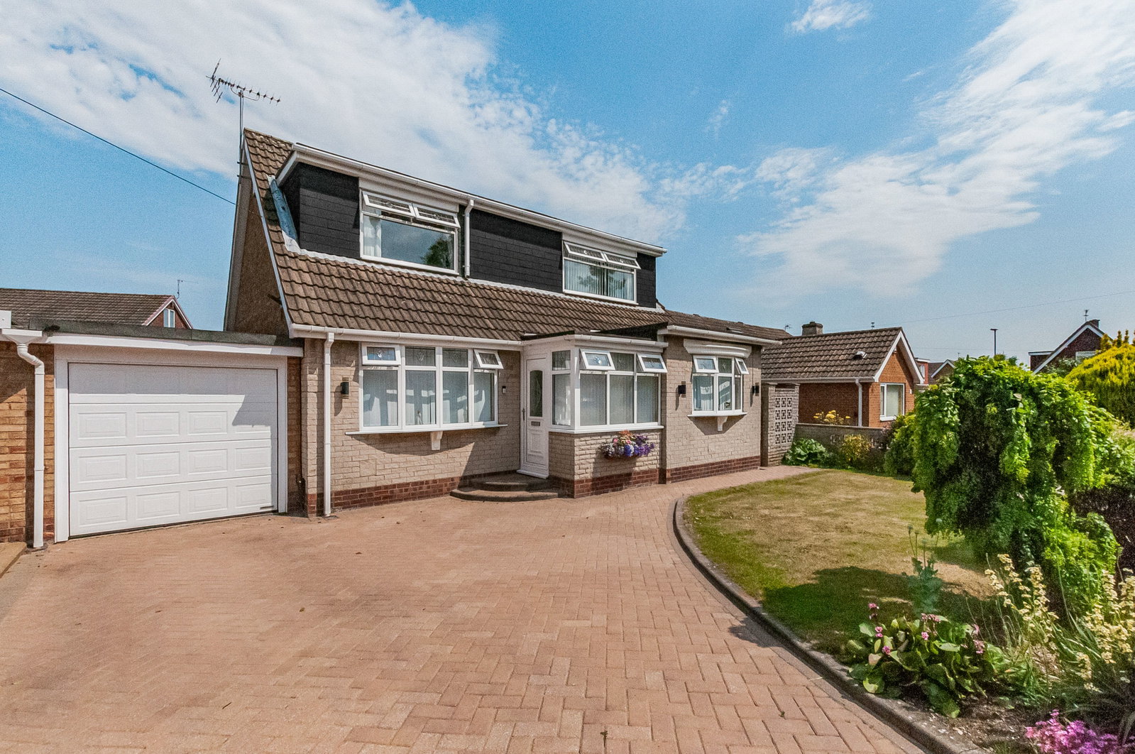 Link Detached House in Cottingham