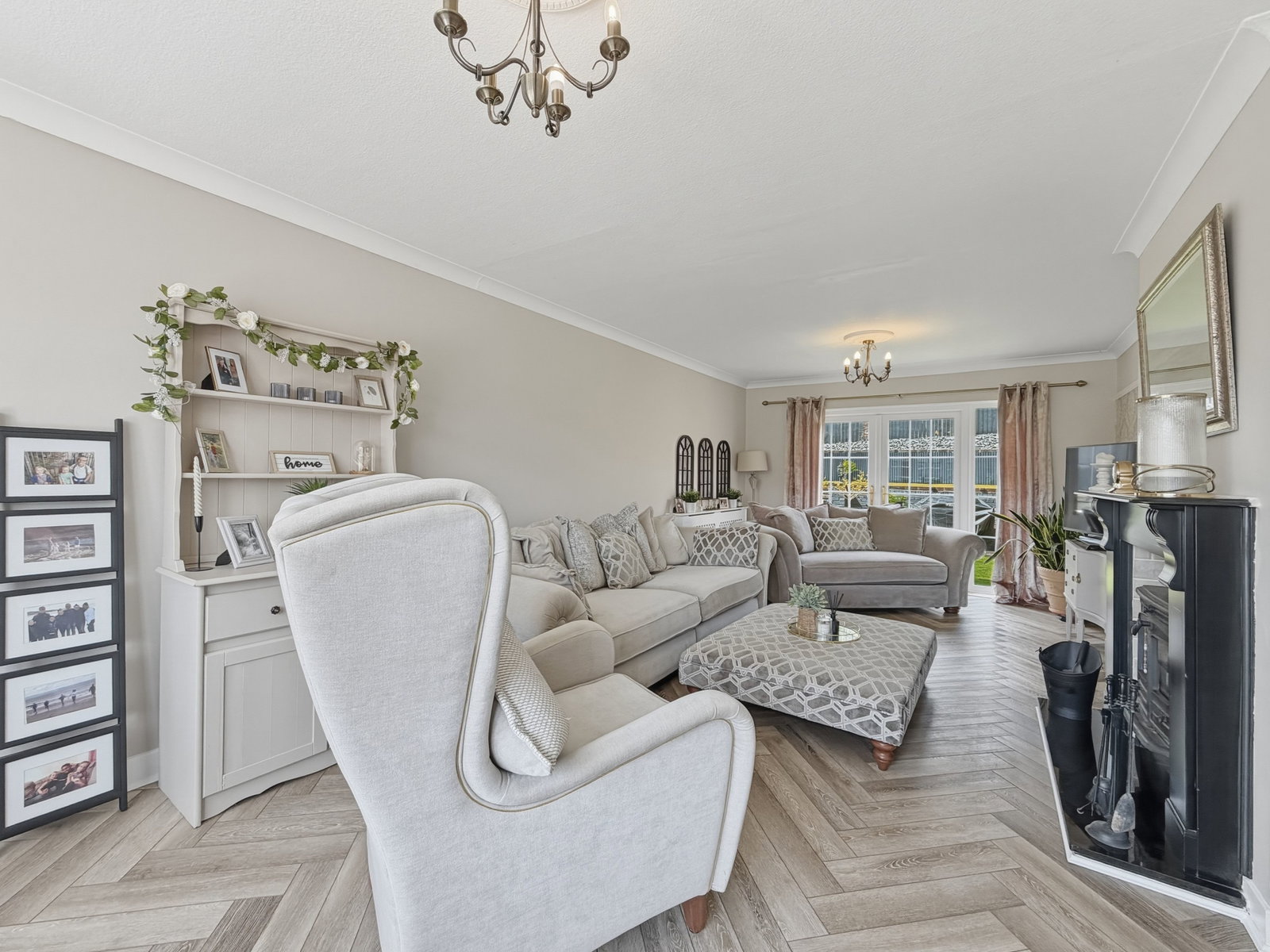 Detached House in Cardiff