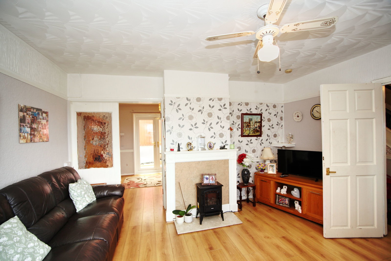 Semi Detached House in Pontypridd
