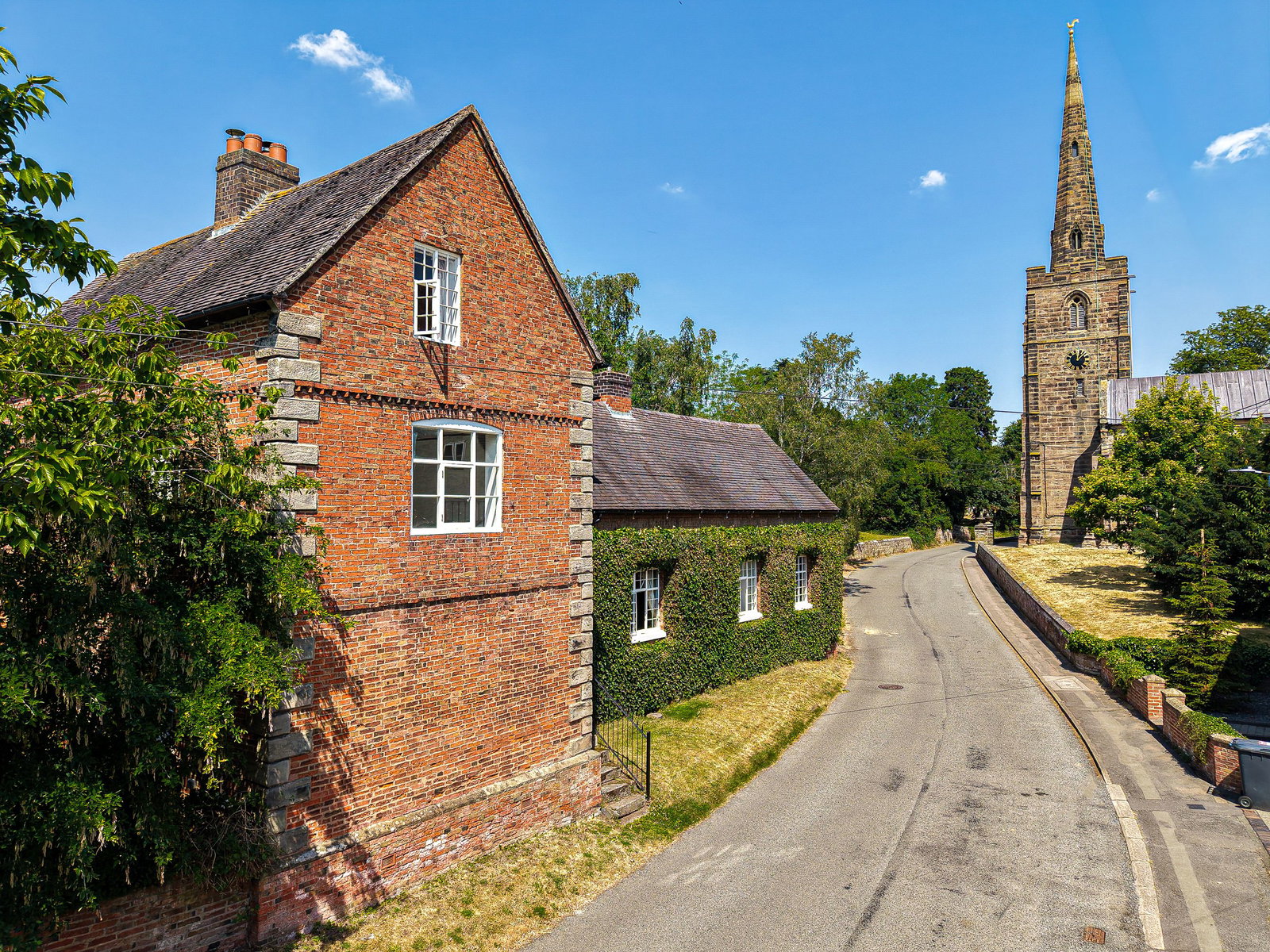Detached House in Swadlincote