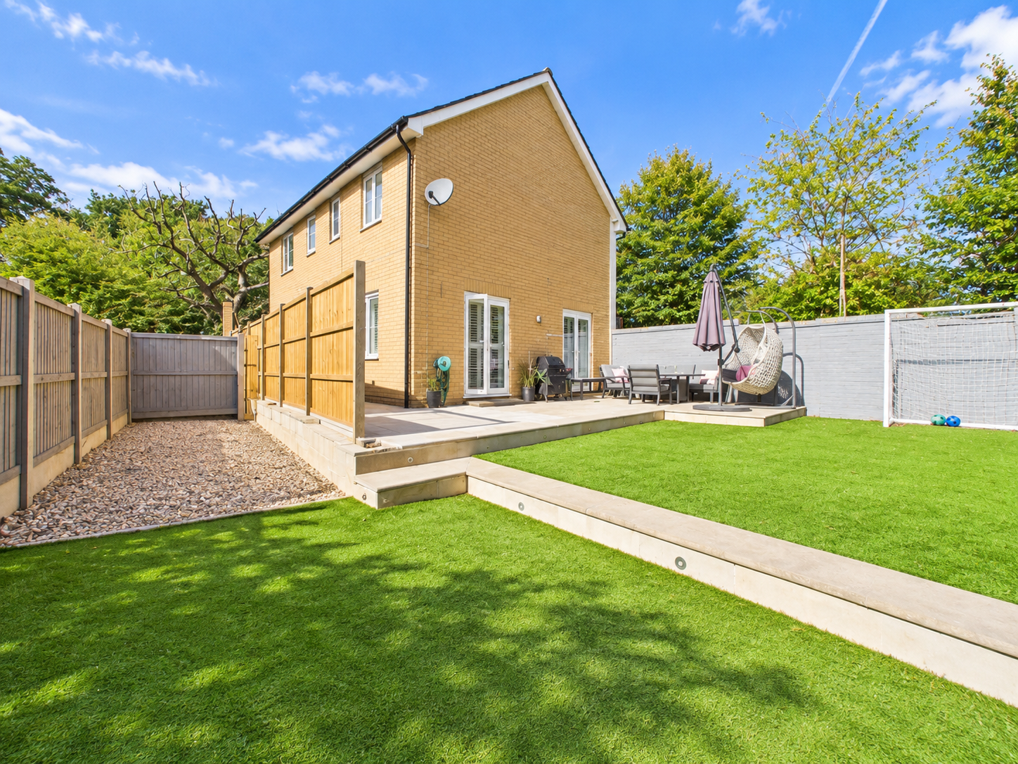 Detached House for sale in Dunmow, Bennet Canfield, Little Canfield, Dunmow, CM6 1YE