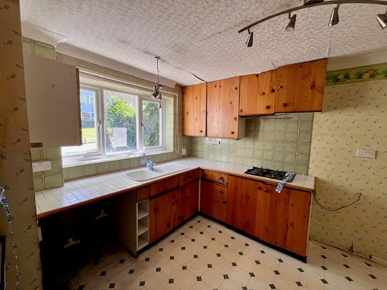 Terraced House in Bushey