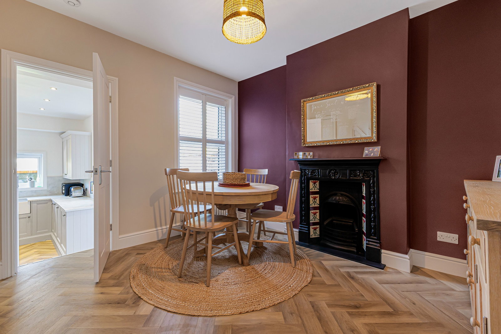 End Of Terrace House for sale in Tonbridge, St. Marys Road, Tonbridge, 950 m²
