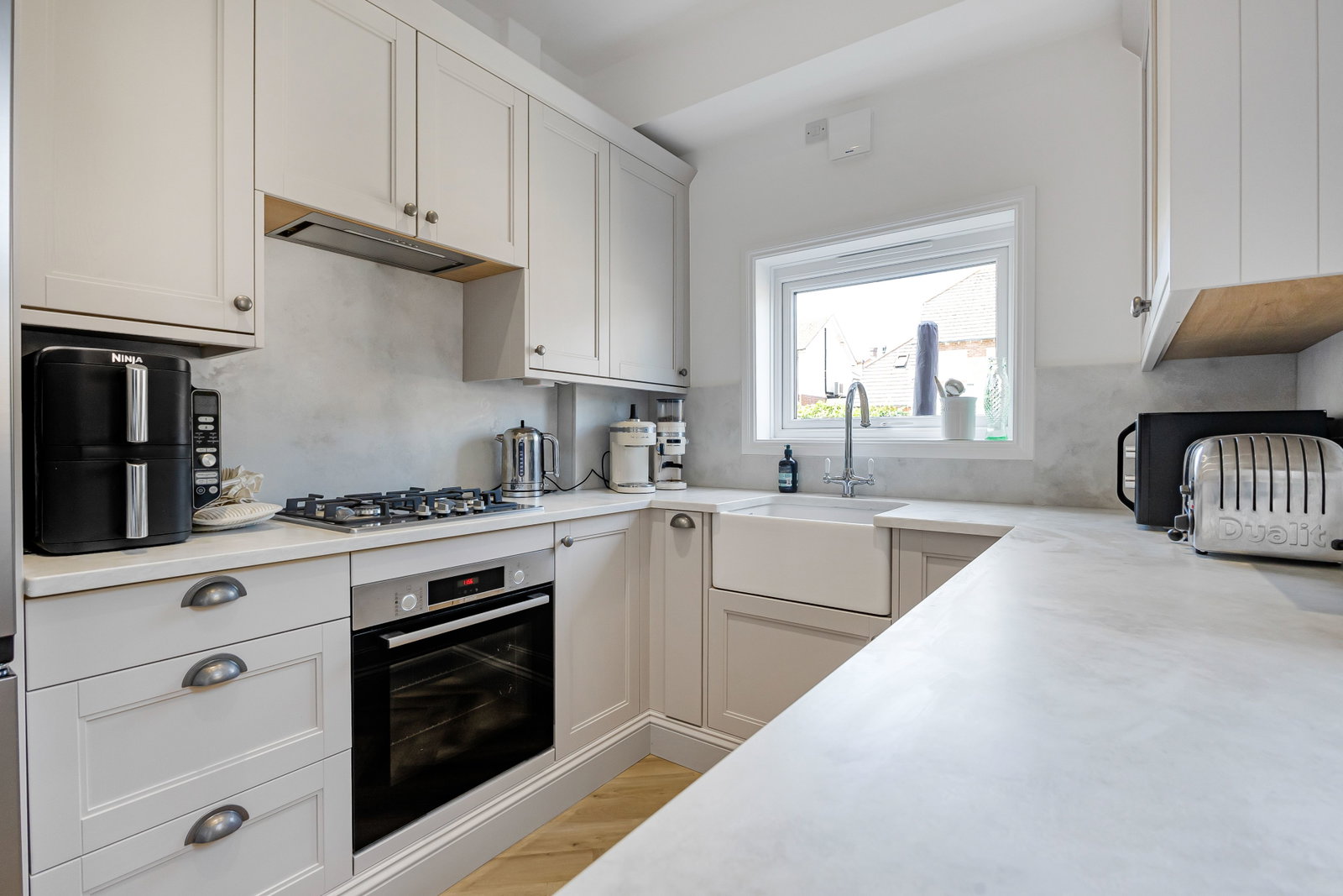 End Of Terrace House for sale in Tonbridge, St. Marys Road, Tonbridge, 950 m²