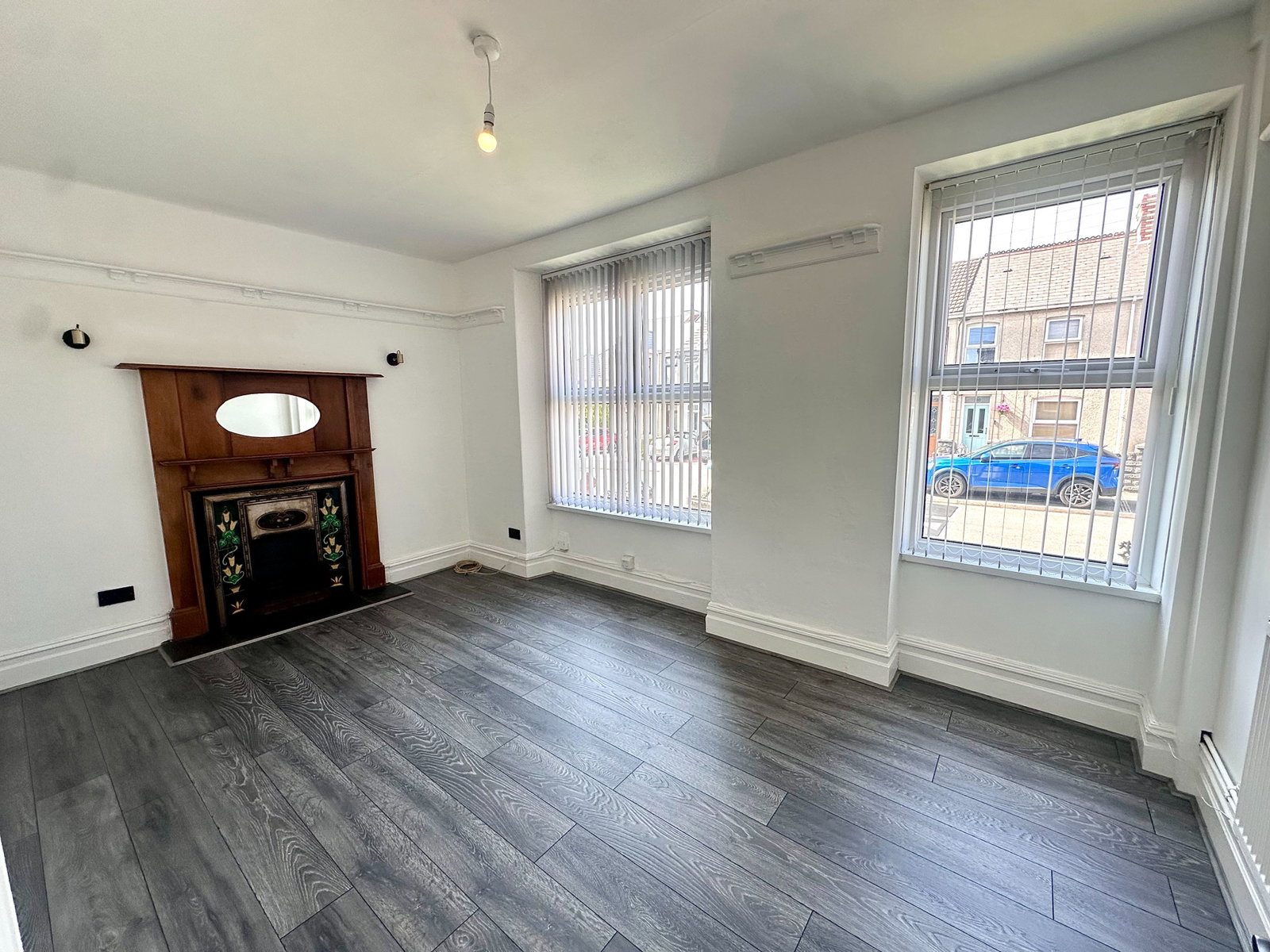 Semi Detached House in Swansea