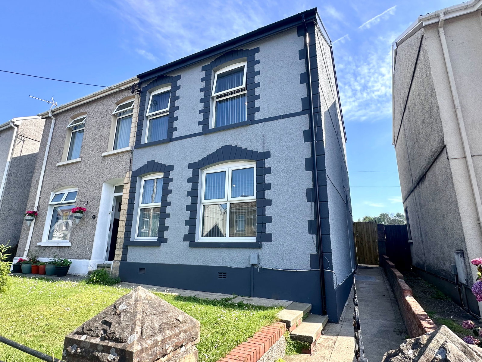 Semi Detached House in Swansea