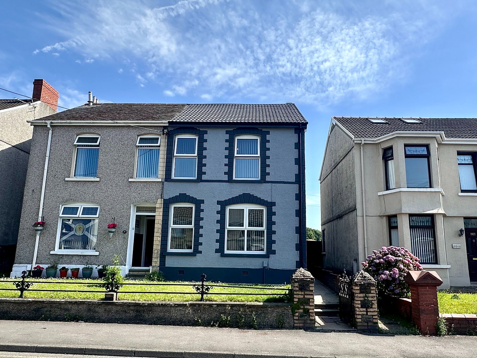 Semi Detached House in Swansea