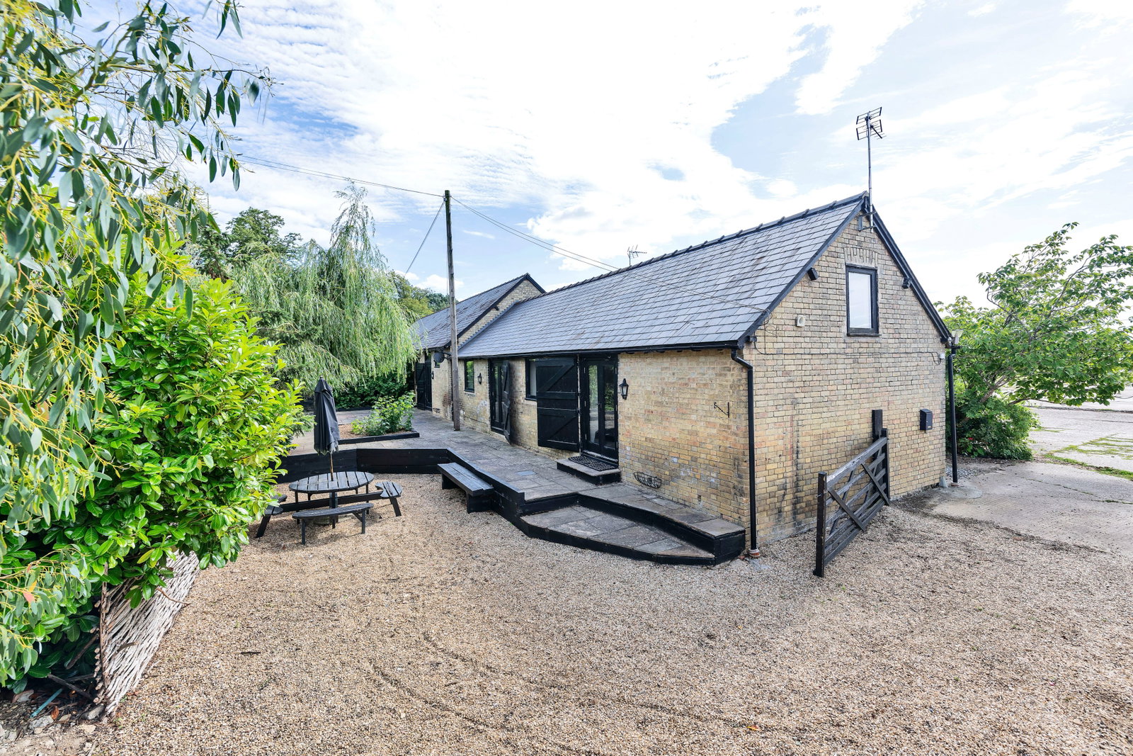 Semi Detached House in Wimpole