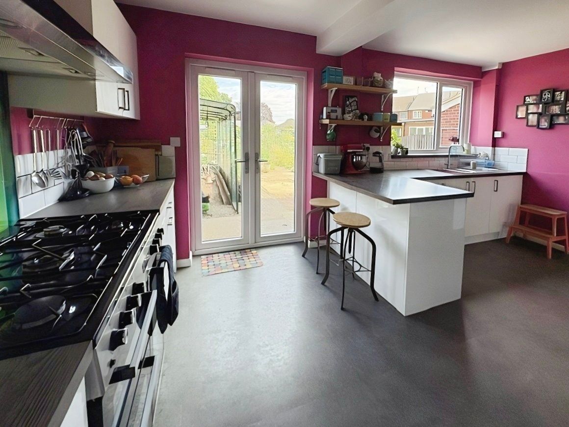 Semi Detached House in Leicester