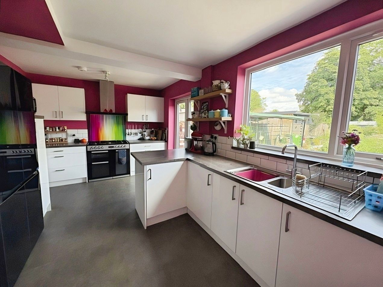 Semi Detached House in Leicester