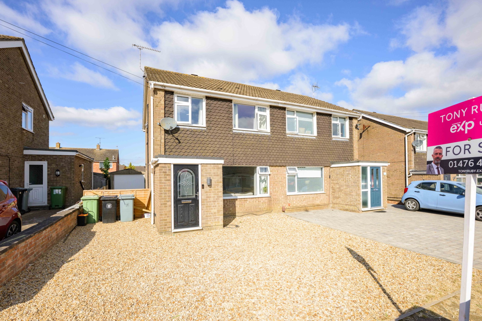 Semi Detached House in Grantham