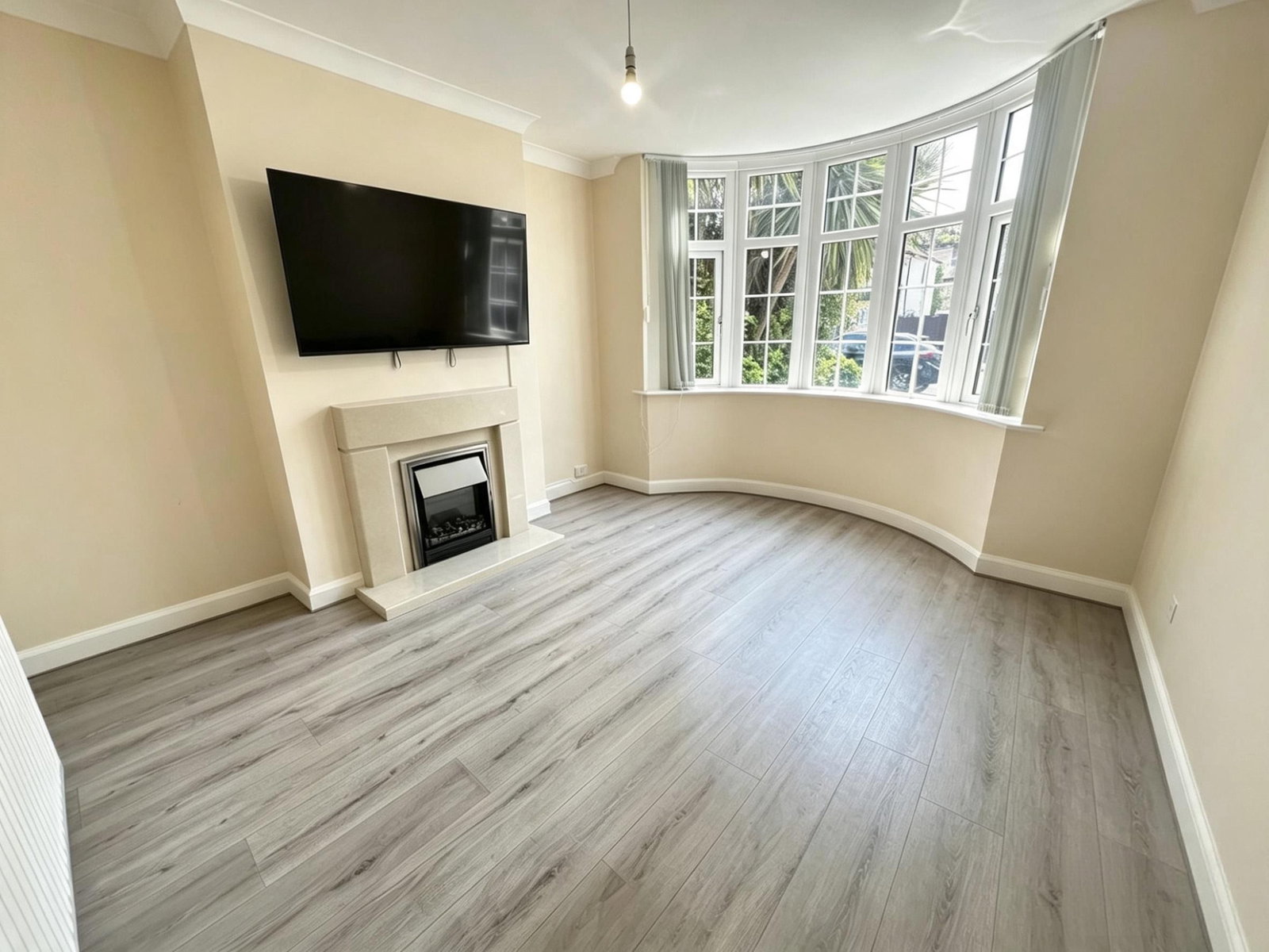 Semi Detached House in Tipton