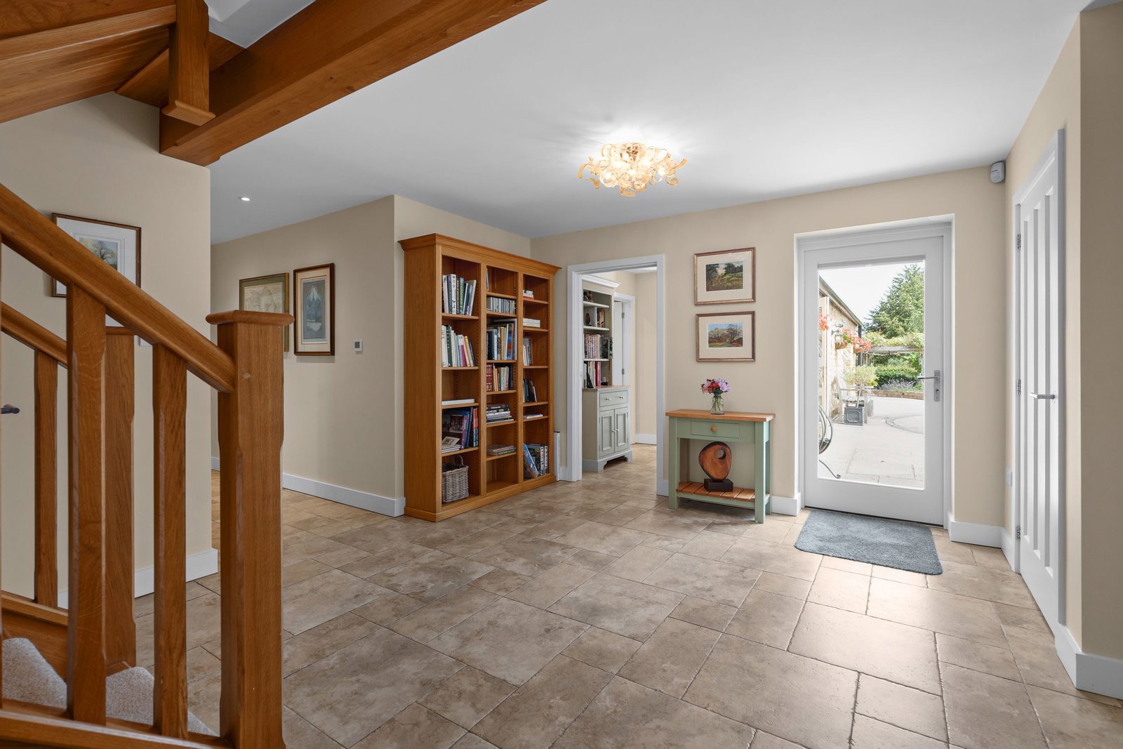 Detached House in Milton Keynes