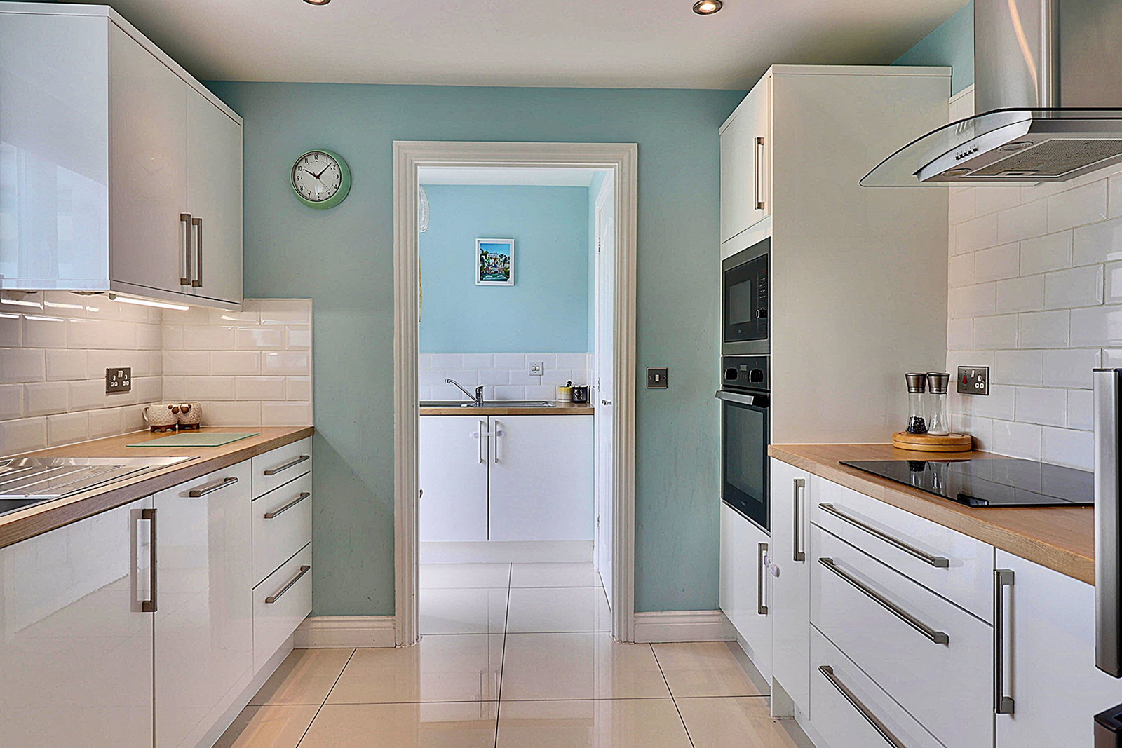 Detached House in Cardiff