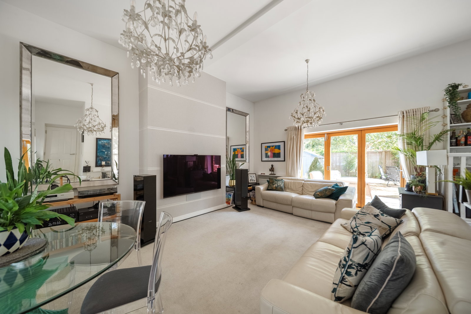 Terraced House for sale in Dartford, Chapel Drive, Dartford, DA2 6FF, 1287 m²