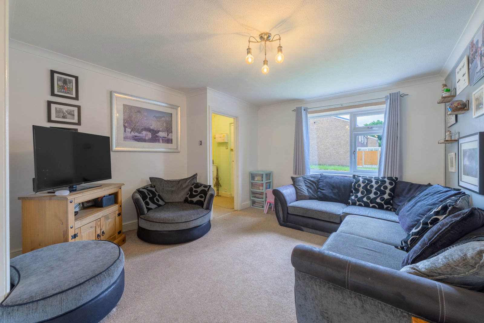 Semi Detached House in Redditch