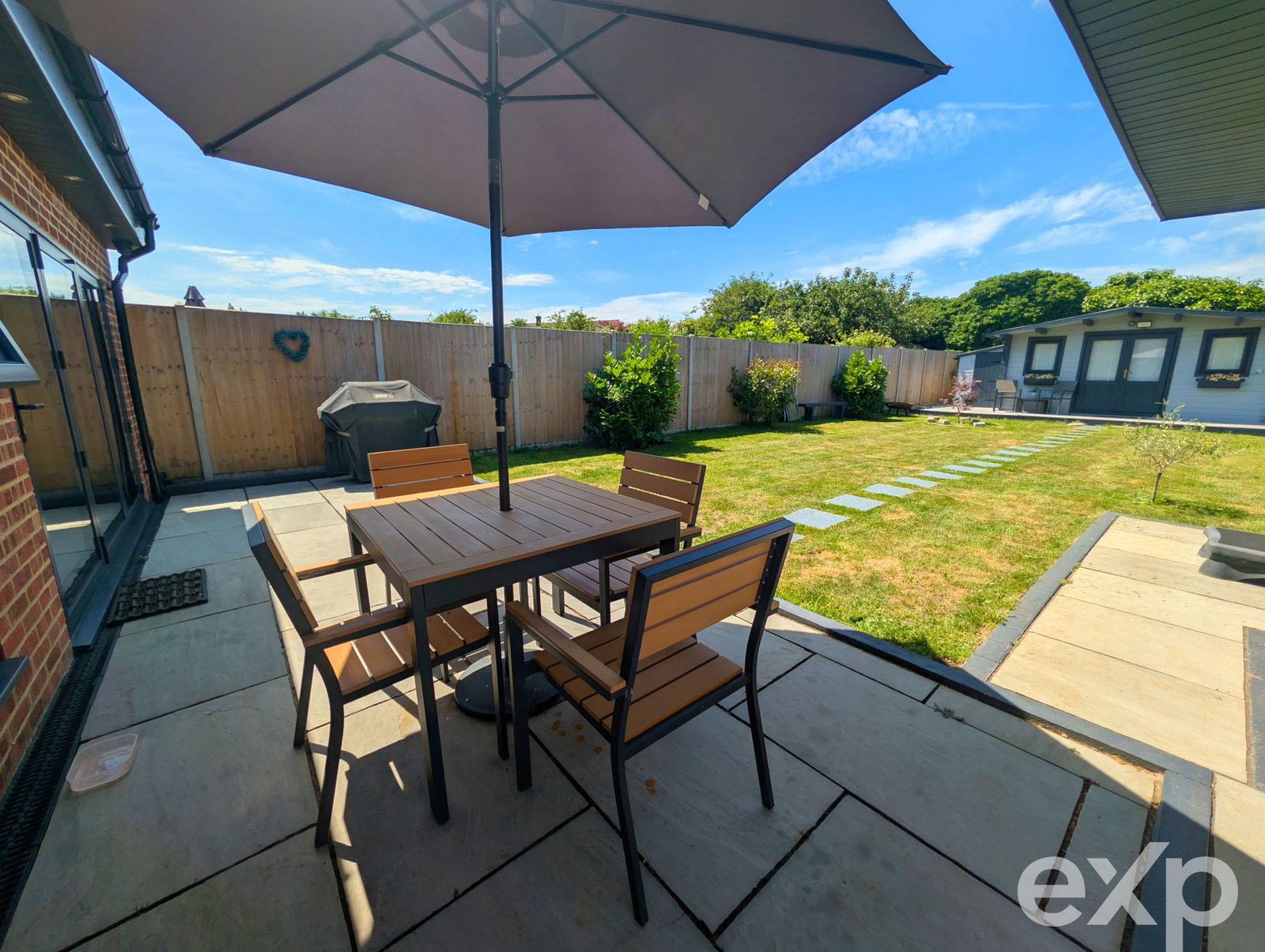 Semi Detached House in Gravesend
