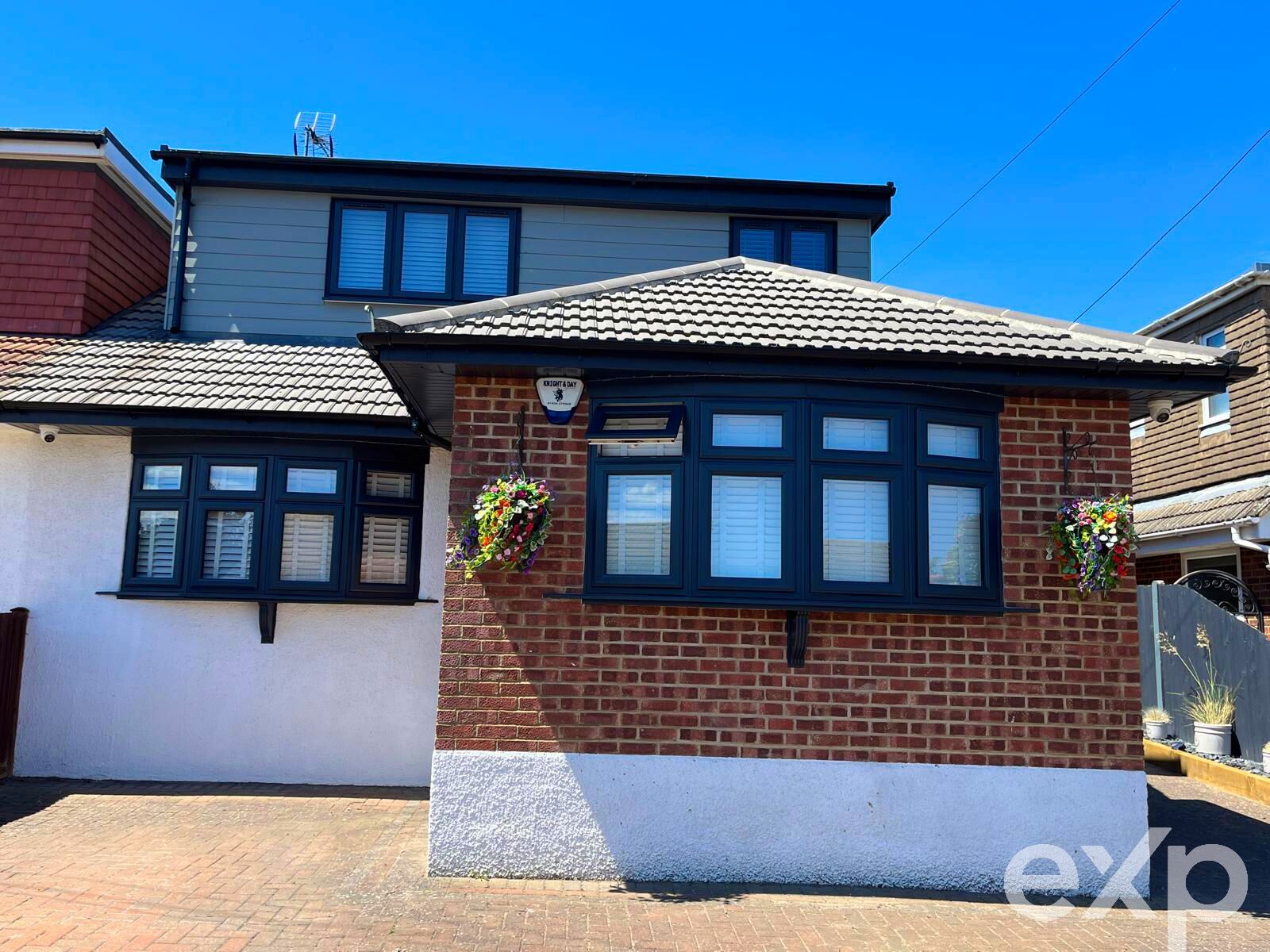 Semi Detached House in Gravesend