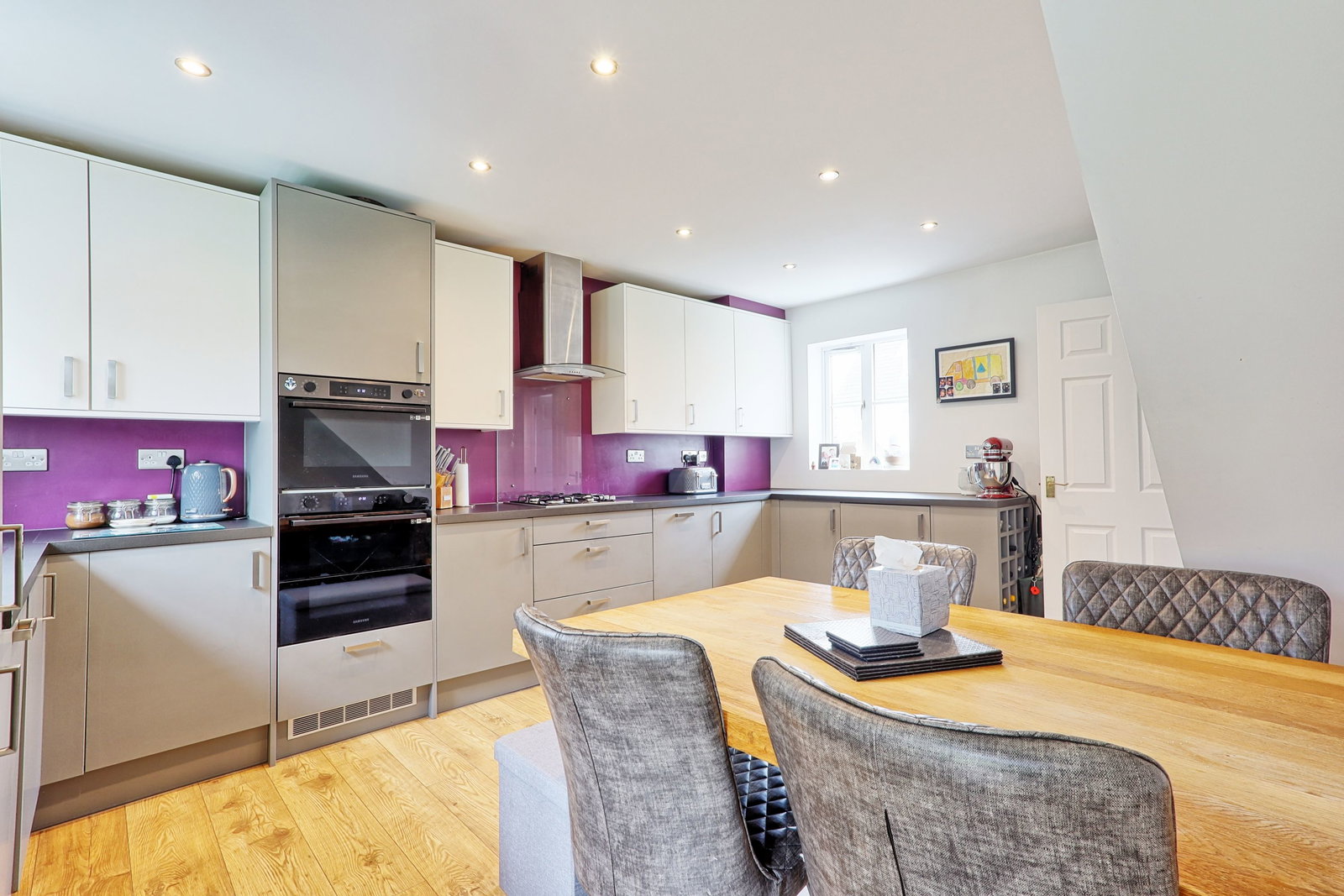 Semi Detached House in Basildon
