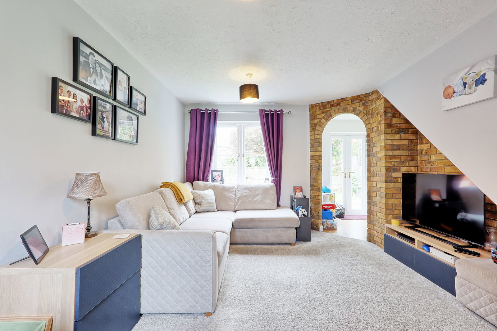 Semi Detached House in Basildon