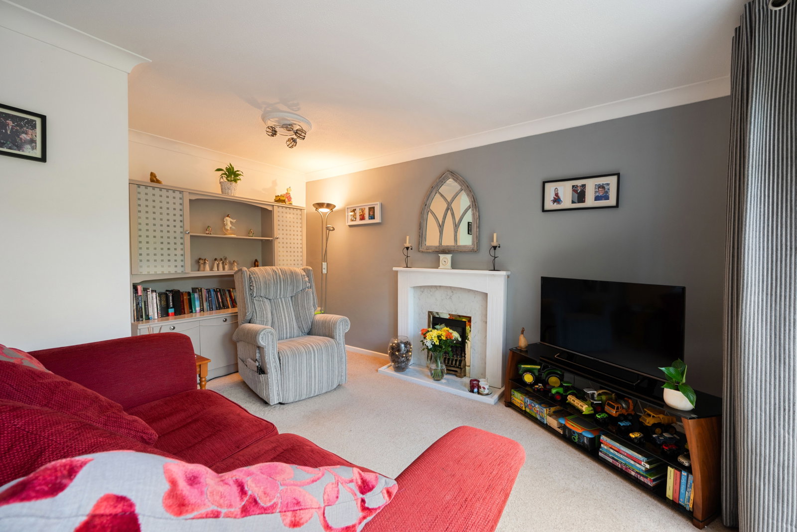 Semi Detached House for sale in Grantham, Meadowdale Crescent in Grantham, 720 m²