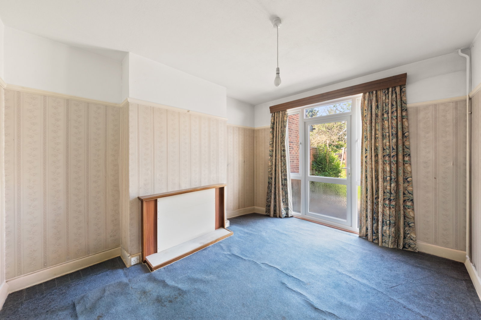 Semi Detached House in Hounslow