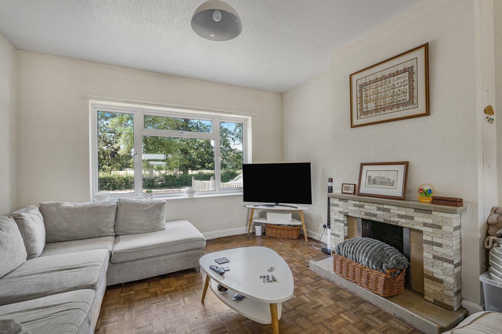 Semi Detached House in Cheltenham