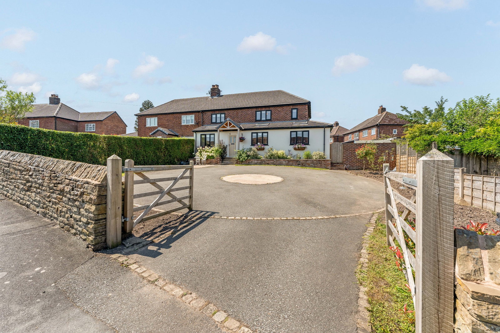 Semi Detached House in Macclesfield
